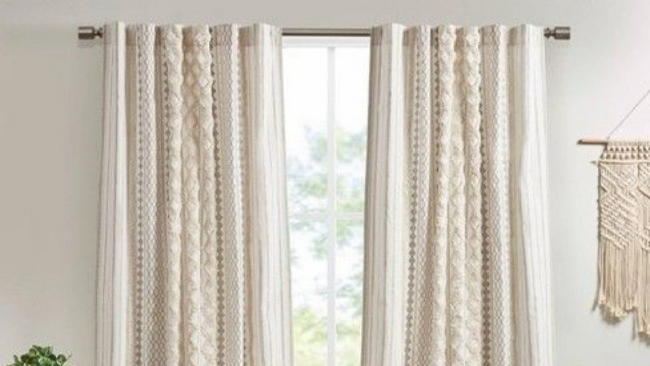 How to Choose the Perfect Custom Curtains for Every Room in Your Home?